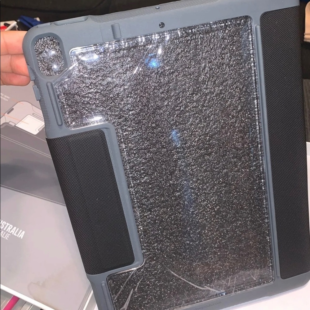 Ipad case - Picture 3 of 5